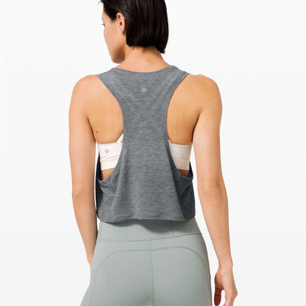 Lululemon Stronger as One Muscle Tank
Heathered Asphalt Grey EUC